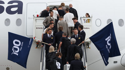 Abflug der DFB-Auswahl nach Chicago.