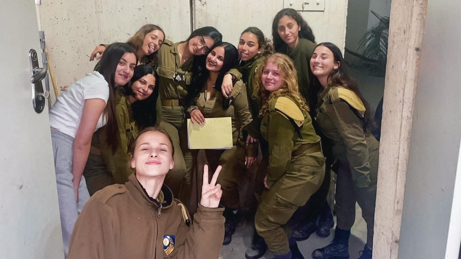 Warnung vor Hamas ignoriert: Das Schicksal der Soldatinnen der Unit 414